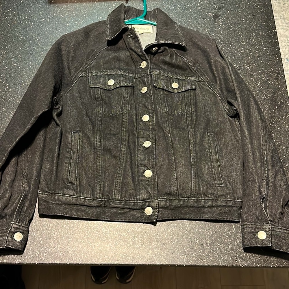 SOLD-Madewell black jean jacket - Picture 4 of 4